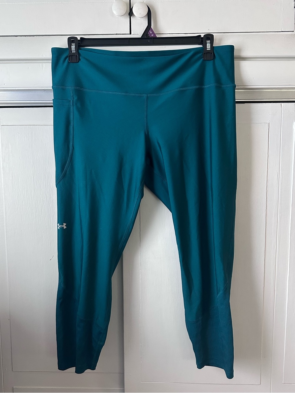 Under Armour Teal Capri Workout Leggings